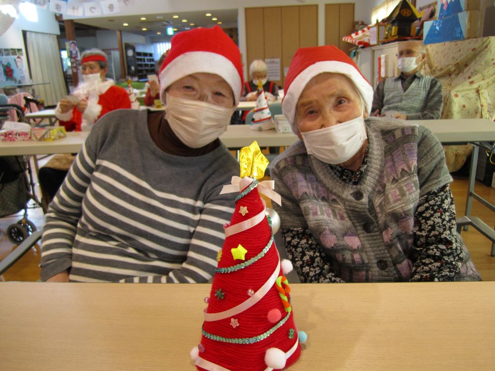 クリスマスツリーと一緒に01